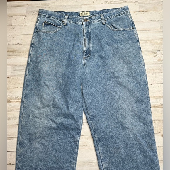 L.L. Bean Jeans Mens 40x30 Blue Classic Fit Fleece Lined Heavy Denim - Picture 3 of 10